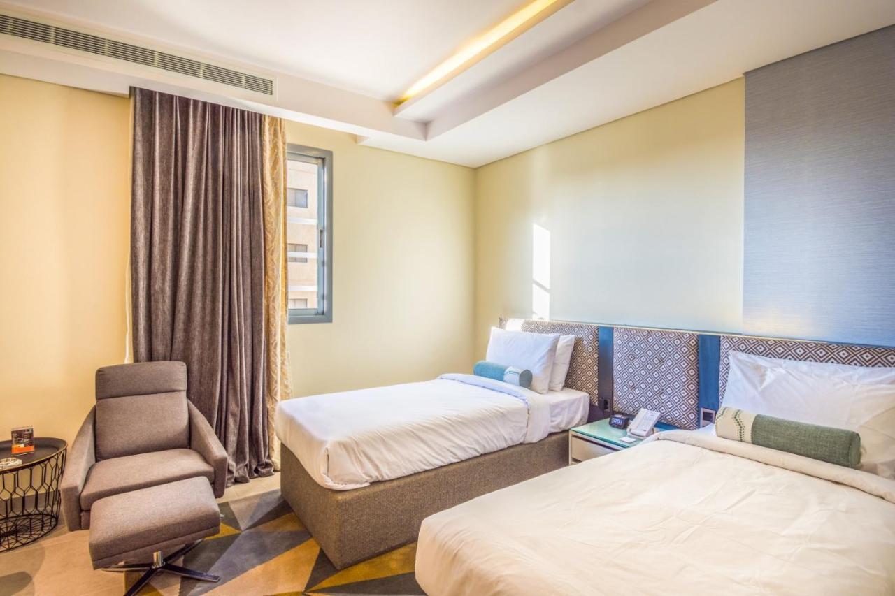 Ewaa Express Hotel - Tabuk Exteriör bild